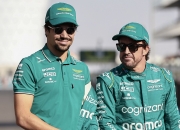 开云体育官网-阿斯顿马丁力克索伯车队，佩雷兹统治全场