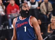 开云官方app入口-国王横扫公牛，哈登刷新纪录的简单介绍