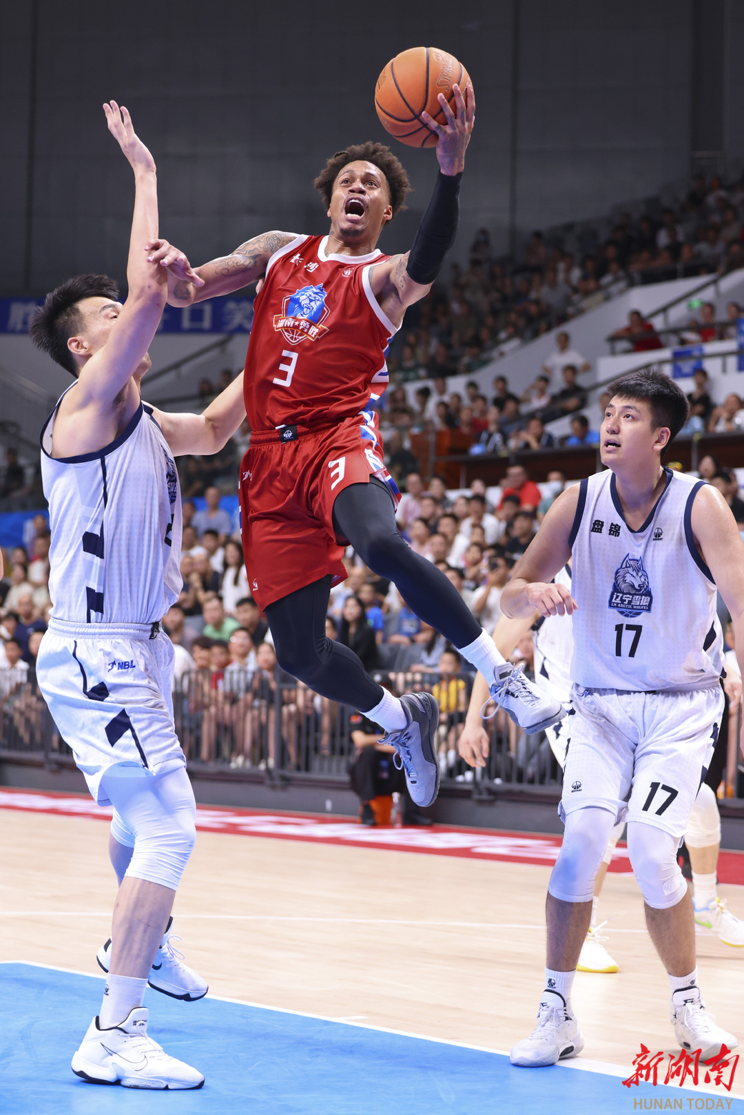 福建惜败辽宁，胜负难分摇摆