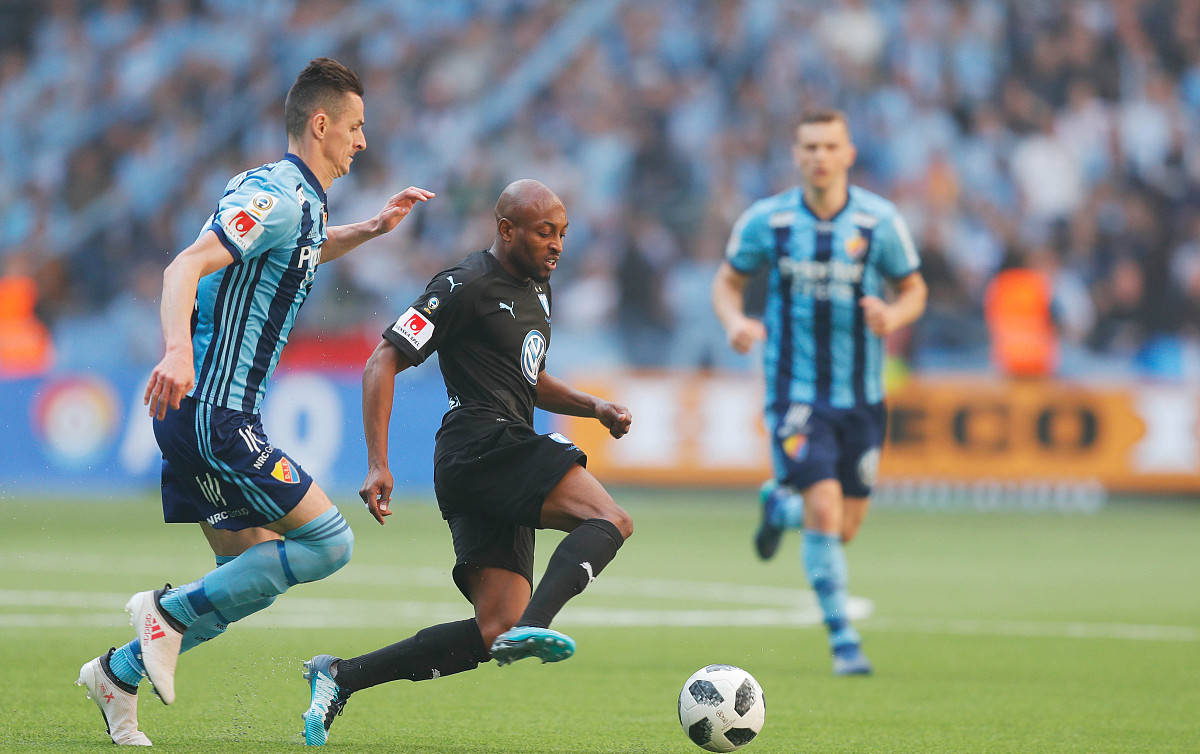 关于柏林联队逆转沃尔夫斯堡，追赶争冠集团的信息