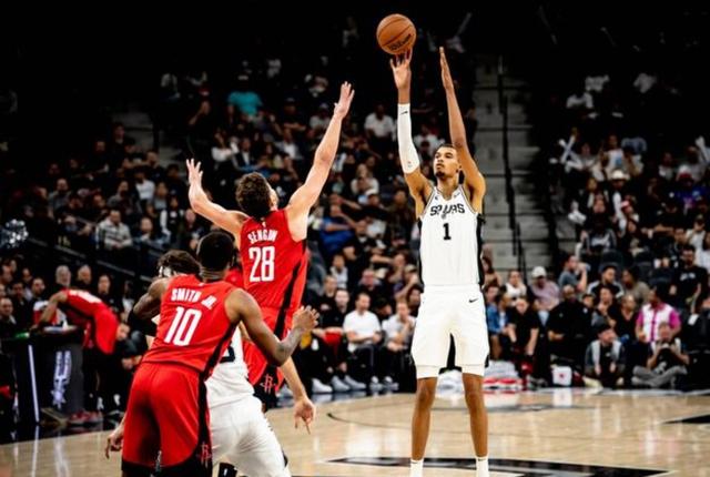 马刺豪取六连胜！马龙带领球队实现惊人反弹