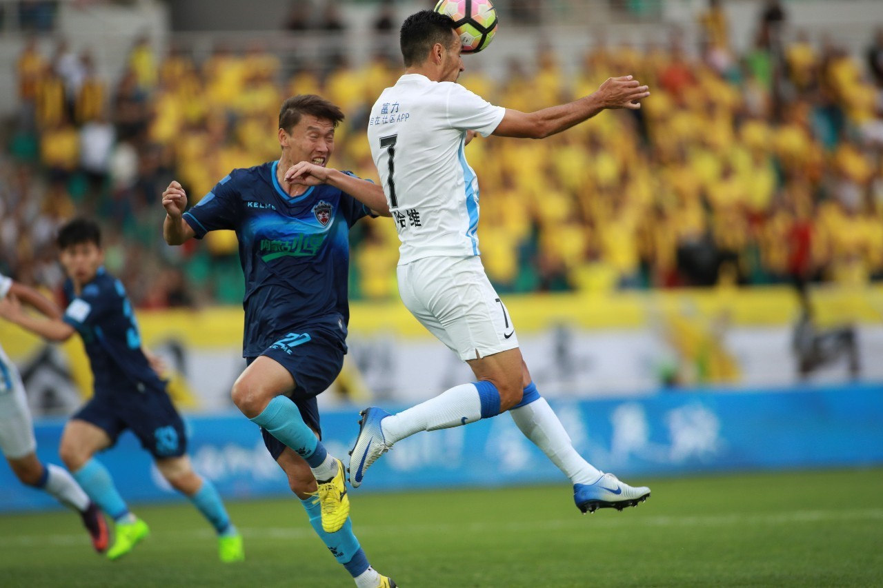 包含广州富力主场惊险逆转，赢得关键三分的词条