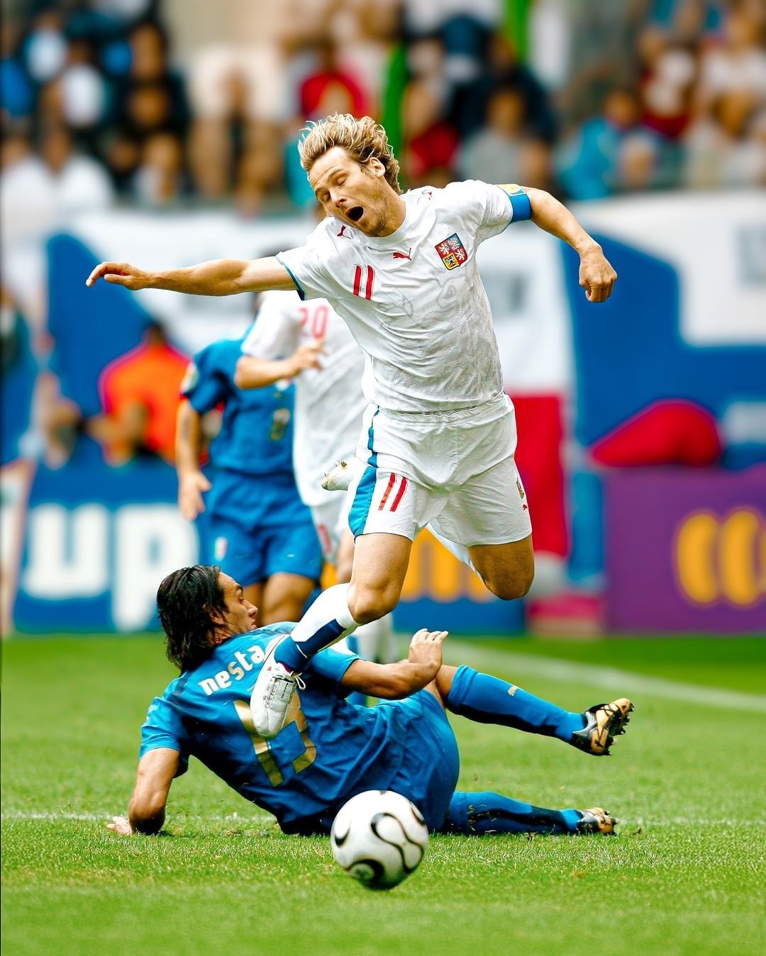 战术巧妙:球队在比赛中运用独特战术获得胜利的简单介绍 战术巧妙:球队在比赛中运用独特战术获得胜利的简单介绍