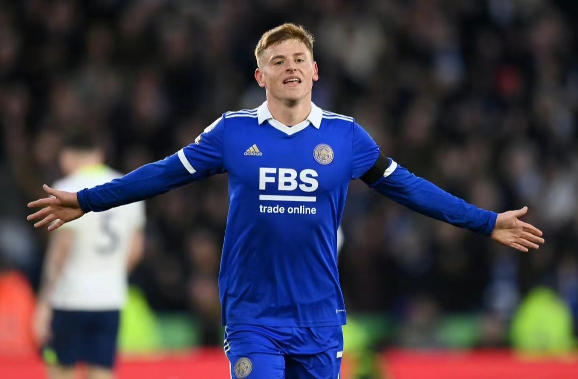 关于热刺主场告捷，稳固积分榜前列位置的信息