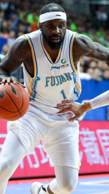 墨西哥爆冷利物浦，阿尔瓦雷斯三分雨点燃全场的简单介绍