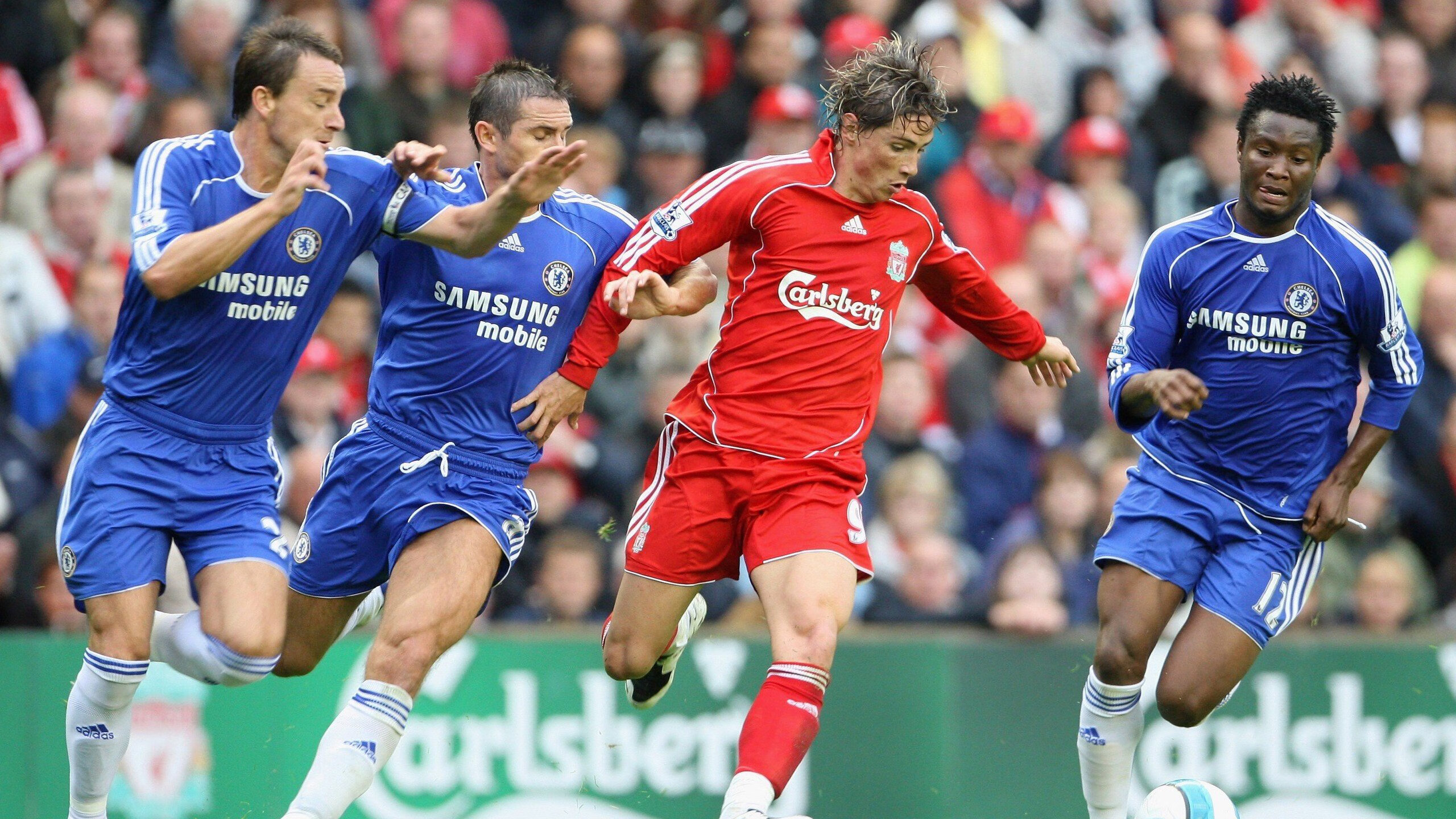 欧冠淘汰赛之夜，内马尔关键时刻站出来