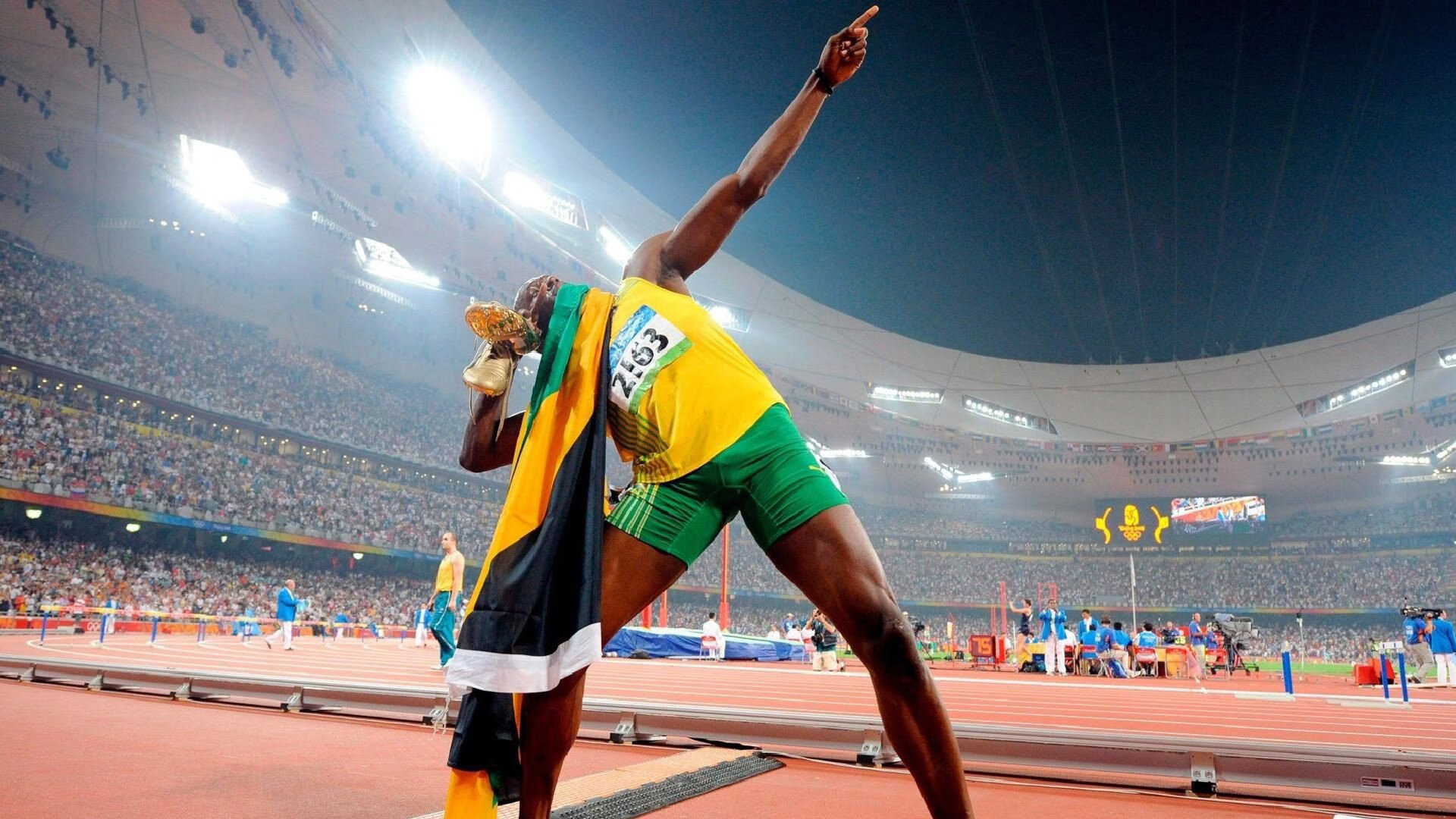 法拉利横扫威廉姆斯，诺里斯刷新纪录，速度与传承的胜利