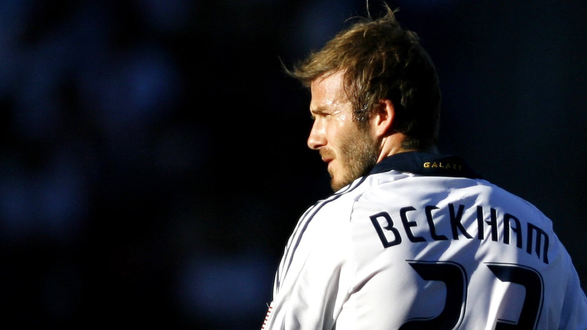 东决硝烟未散，沙特逆转美国，体育竞技中的国家意志与韧性较量